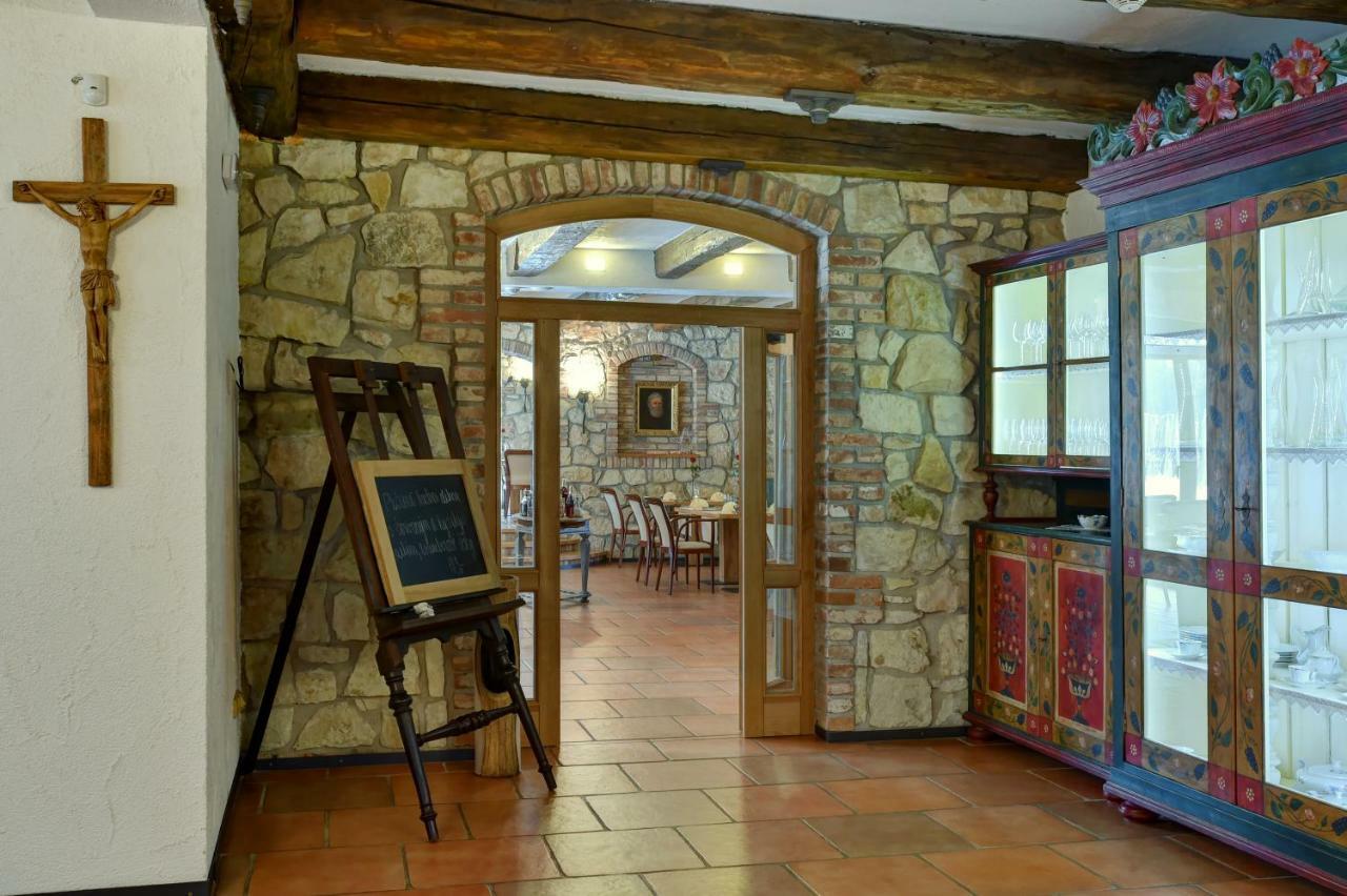 Zamecka Fortovna Obora - Forester House Kaznejov Buitenkant foto