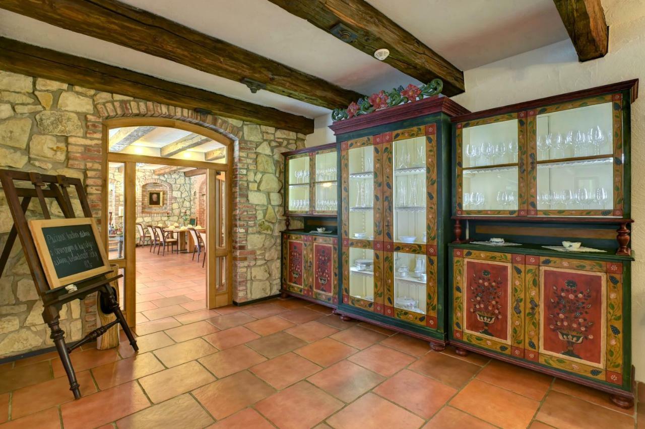 Zamecka Fortovna Obora - Forester House Kaznejov Buitenkant foto